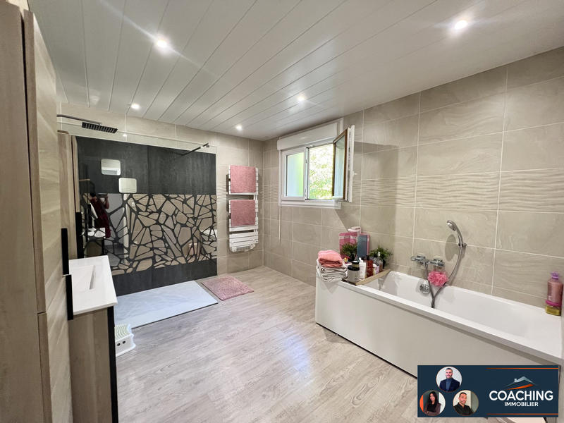 Maison - 160 m² - 5 pièces