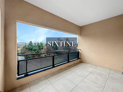 Appartement - 65 m² - 3 pièces