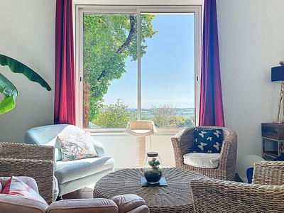 Maison - 408 m² - 11 pièces