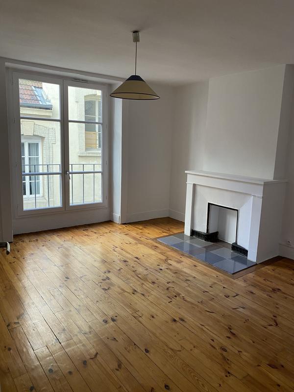 Appartement - 105 m² - 4 pièces