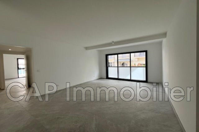 Appartement - 100 m² - 4 pièces