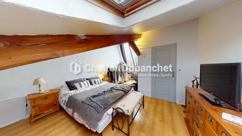 Loft - 250 m² - 5 pièces