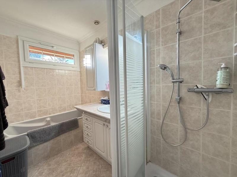 Maison - 122 m² - 6 pièces