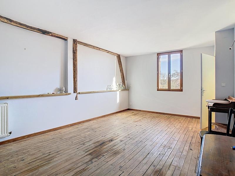 Villa - 241 m² - 6 pièces