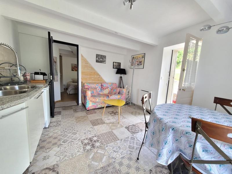 Maison - 222 m² - 8 pièces