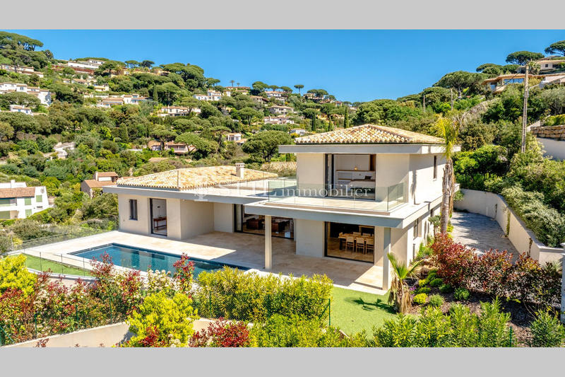 Villa - 370 m² - 6 pièces