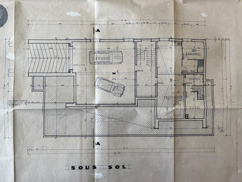 Maison - 300 m² - 8 pièces