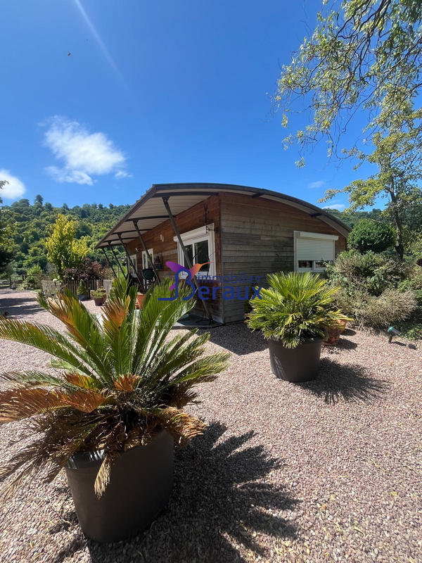 Maison - 327 m² - 10 pièces