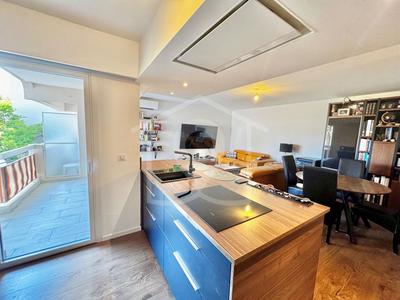 Appartement - 72 m² - 3 pièces