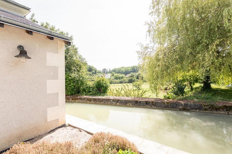 Maison - 240 m² - 8 pièces