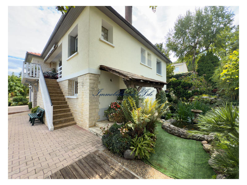 Maison - 153 m² - 6 pièces