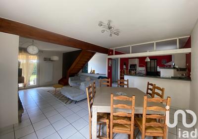 Maison - 105 m² - 5 pièces