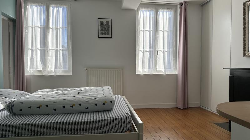 Maison - 185 m² - 8 pièces