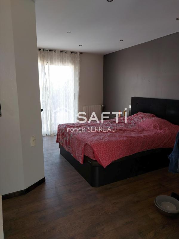 Maison - 200 m² - 7 pièces