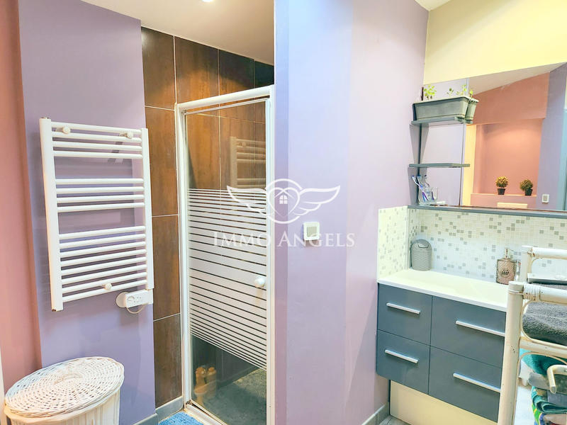 Maison traditionnelle - 96 m² - 4 pièces