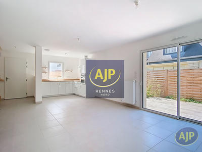 Maison - 110 m² - 6 pièces