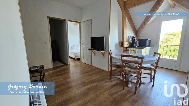 Maison - 318 m² - 10 pièces