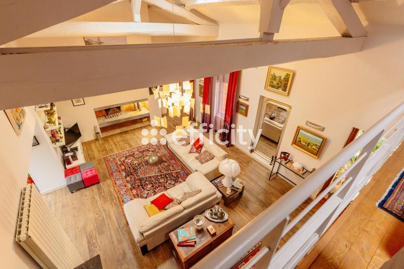 Maison - 344 m² - 7 pièces