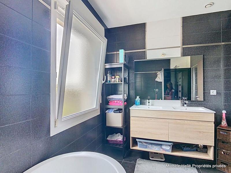 Appartement - 138 m² - 5 pièces