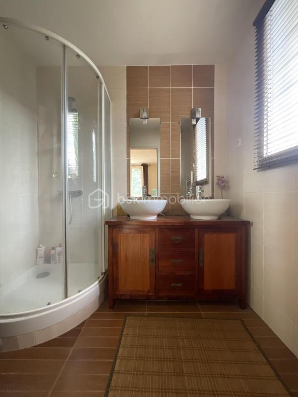 Maison - 160 m² - 7 pièces