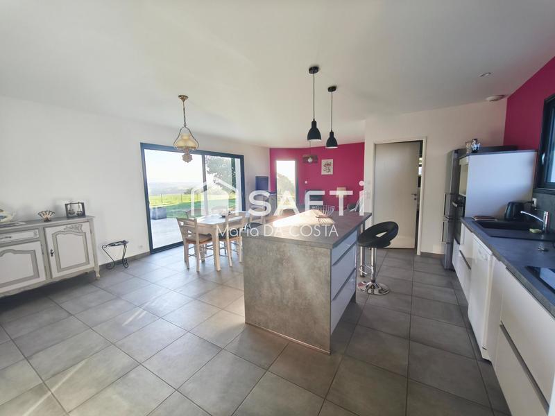 Maison - 102 m² - 4 pièces