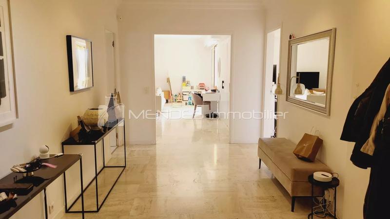 Appartement - 140 m² - 4 pièces