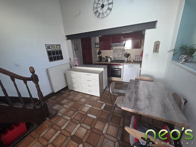 Maison - 93 m² - 5 pièces