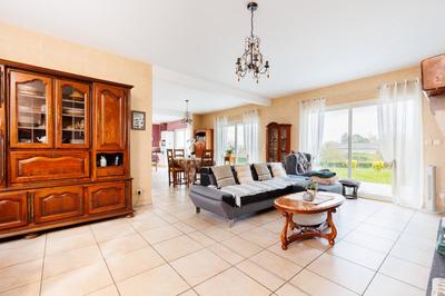 Maison - 200 m² - 6 pièces
