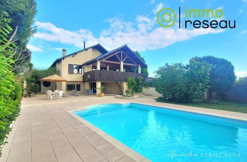 Maison - 190 m² - 8 pièces