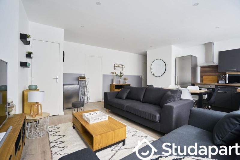 Chambre - 10 m² - 1 pièce