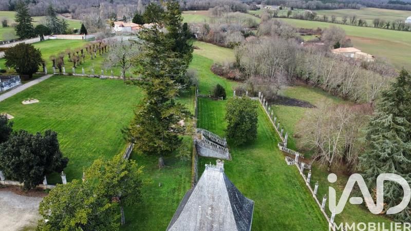 Maison - 320 m² - 7 pièces