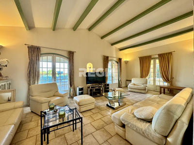 Villa - 332 m² - 7 pièces