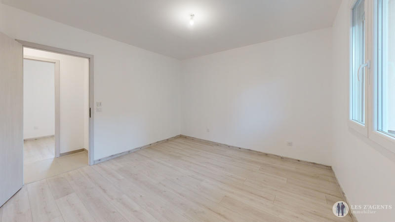 Appartement - 100 m² - 4 pièces