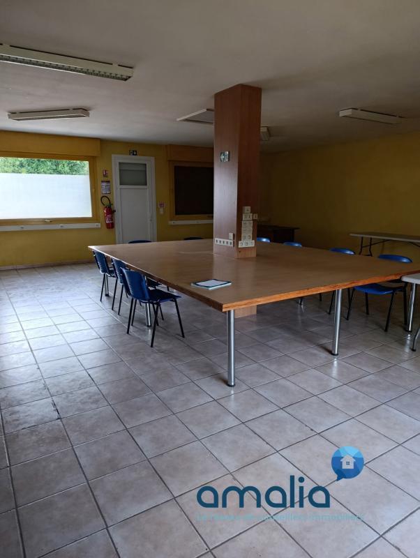 Bureau - 385 m² - 7 pièces