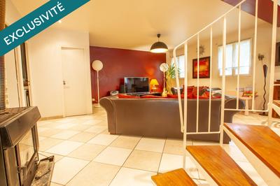 Maison - 140 m² - 5 pièces