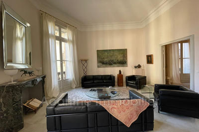 Appartement - 196 m² - 6 pièces