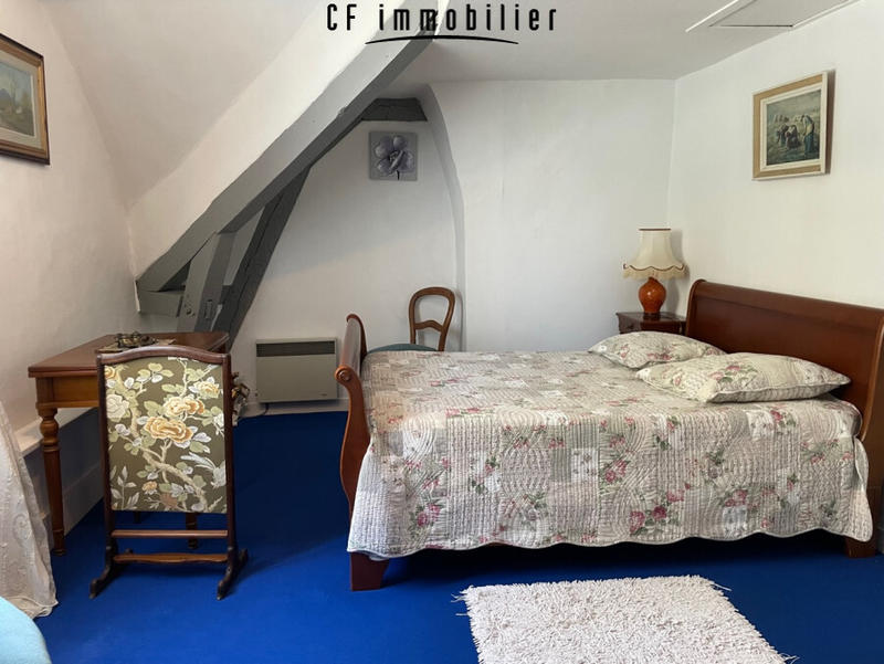 Maison - 180 m² - 8 pièces