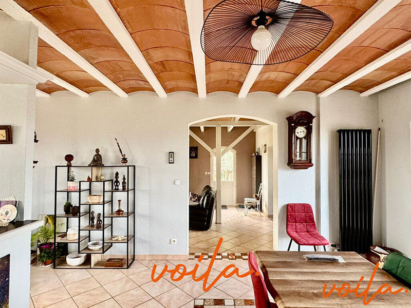 Maison - 220 m² - 6 pièces