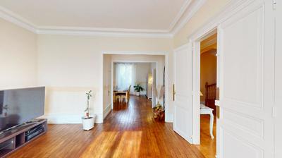 Maison - 222 m² - 9 pièces