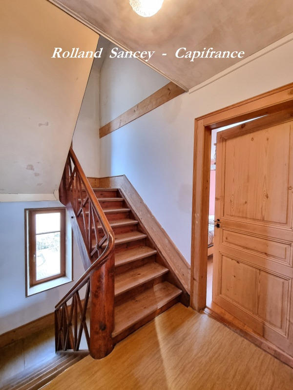 Maison - 200 m² - 8 pièces