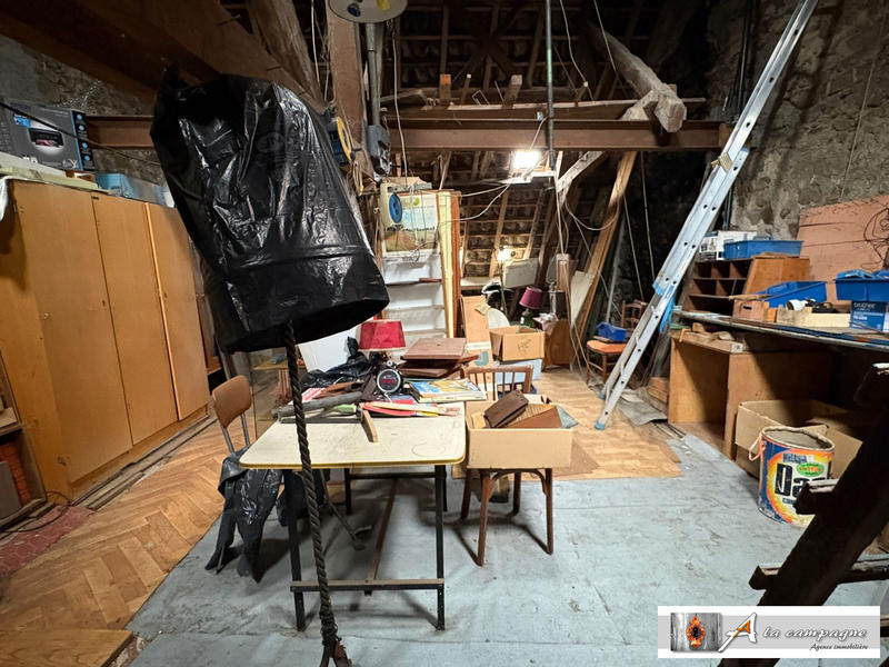 Maison - 99 m² - 3 pièces