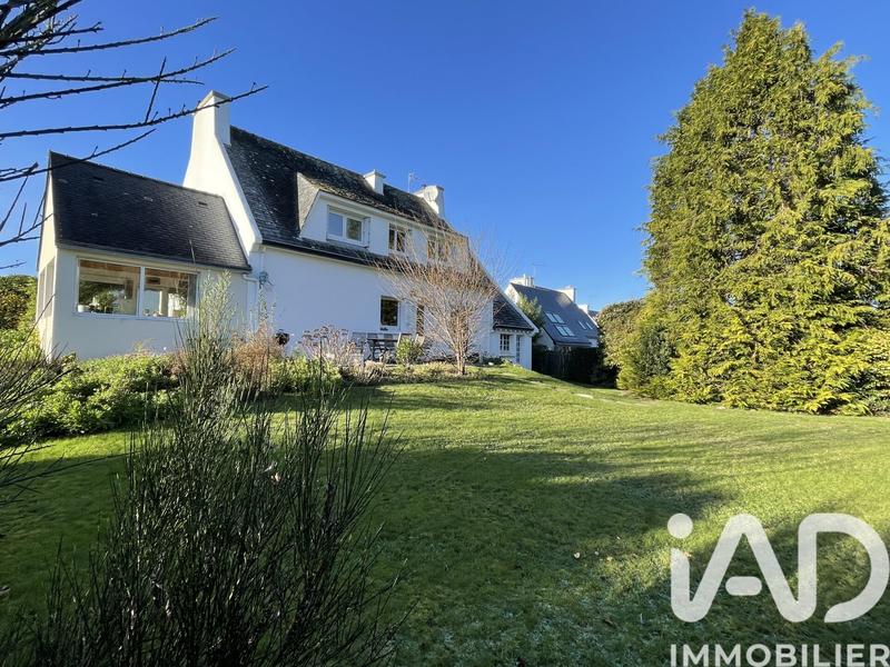 Maison - 187 m² - 8 pièces