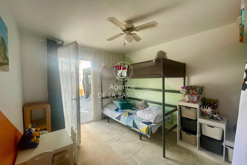 Maison - 296 m² - 4 pièces