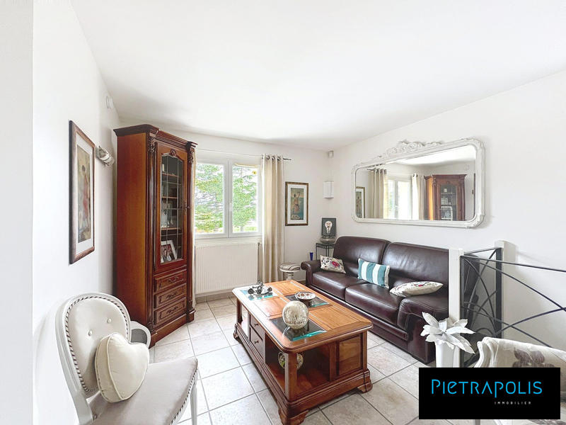 Maison - 253 m² - 10 pièces