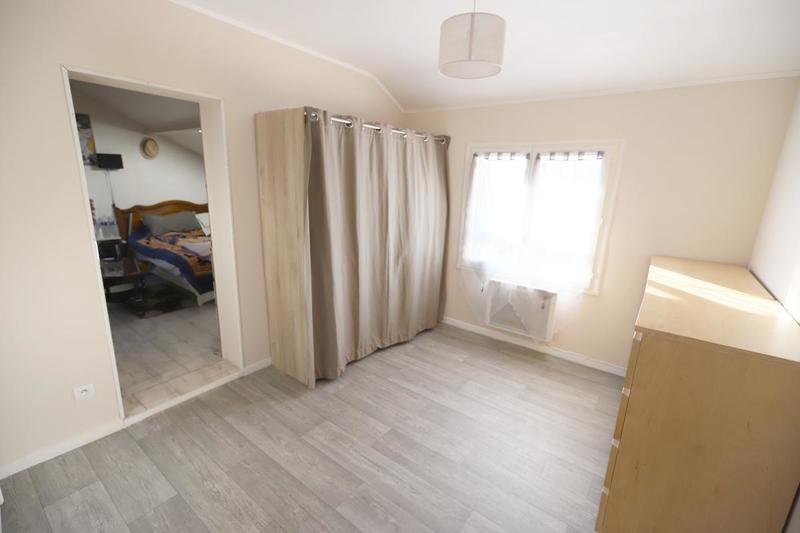 Maison - 106 m² - 7 pièces