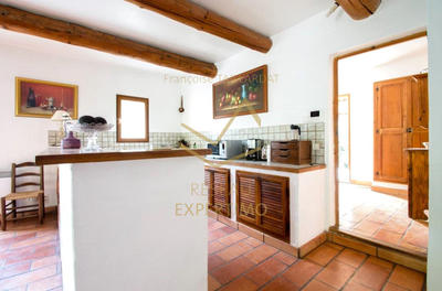 Propriété - 265 m² - 10 pièces