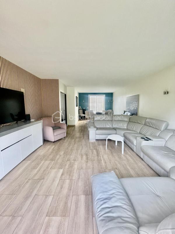 Maison - 159 m² - 7 pièces