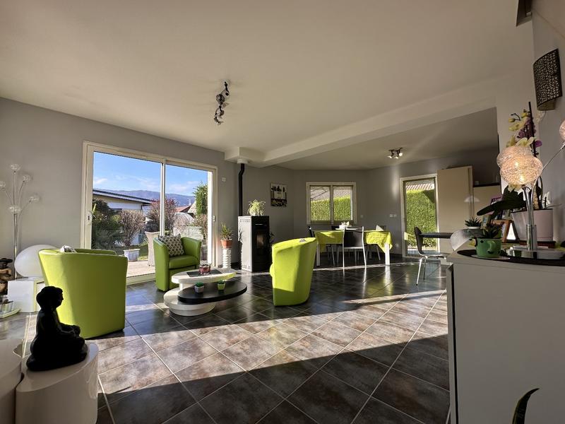 Maison - 108 m² - 5 pièces