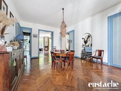 Appartement - 134 m² - 6 pièces