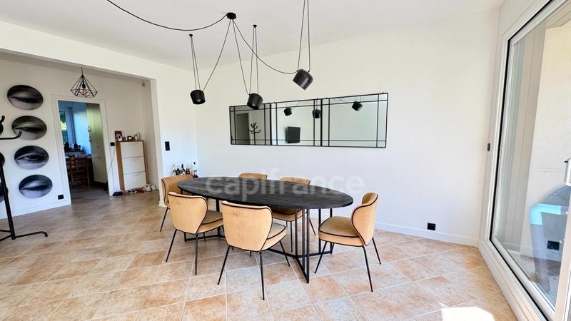 Appartement - 106 m² - 5 pièces